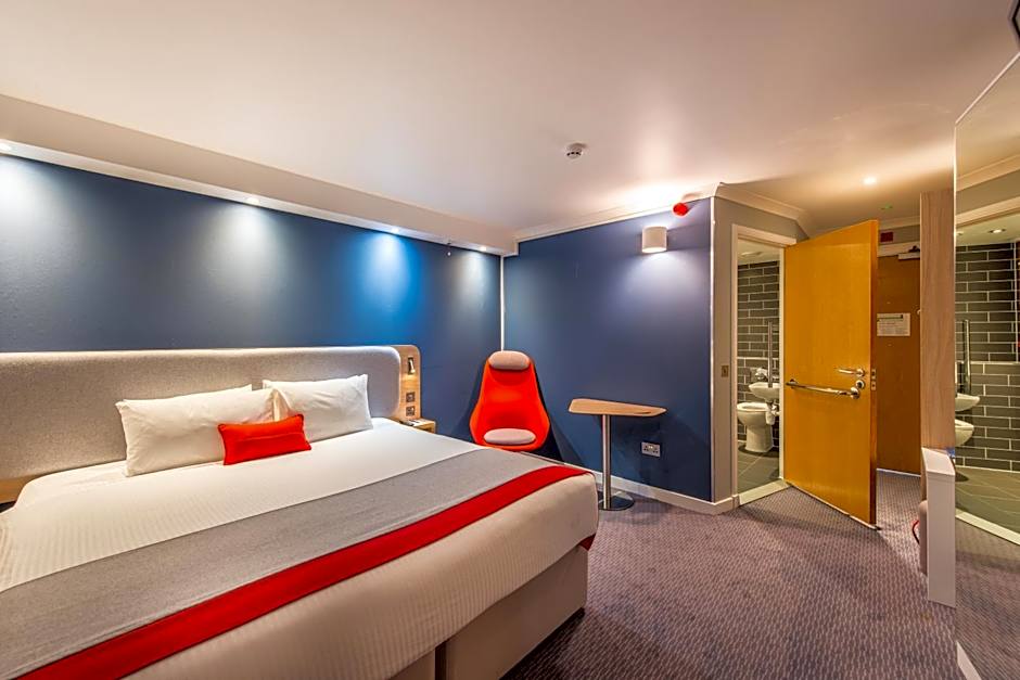 Holiday Inn Express Strathclyde Park M74, Jct 5 By IHG
