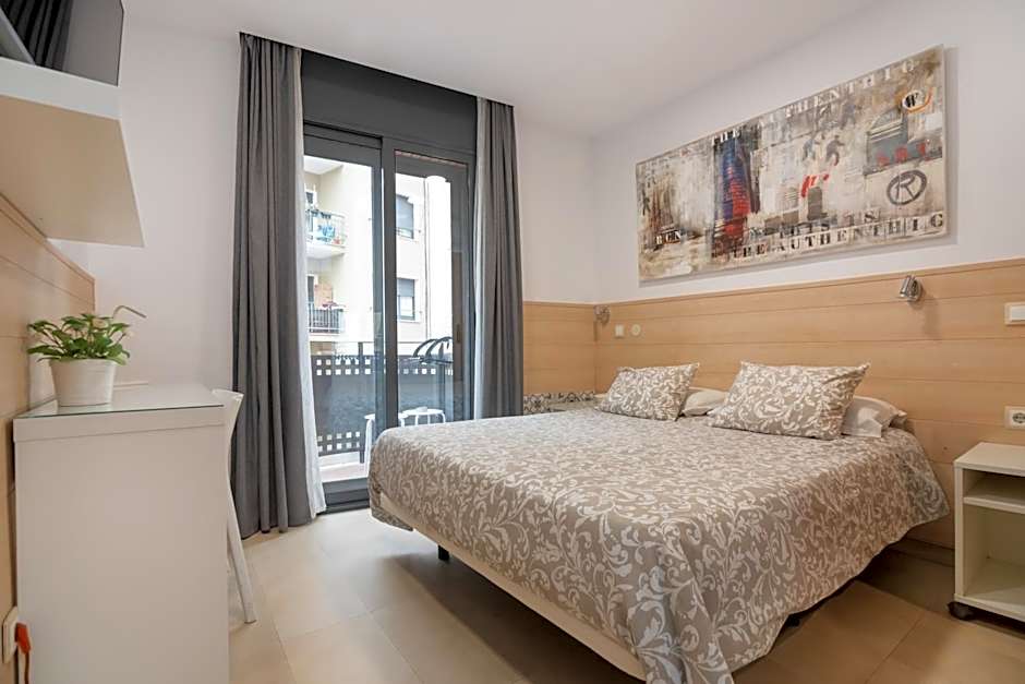 Hostal House