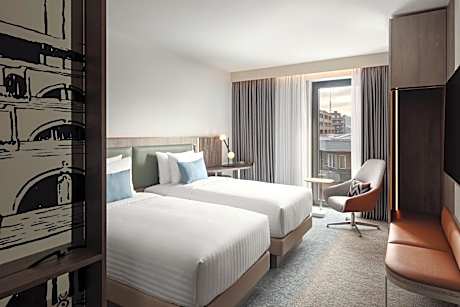 Superior Twin Room with City View