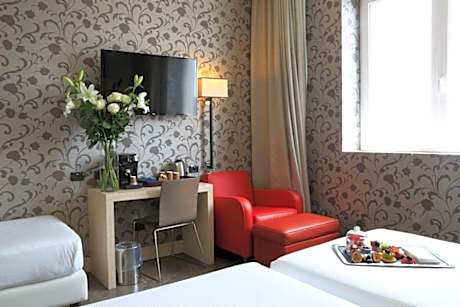 Triple Room - 3 Single Beds