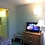 East Street Inn & Suites
