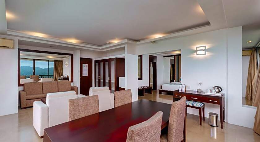 Tourmaline Hotel