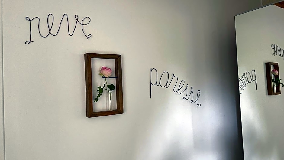 L'Orme Seul, Maison d'hôtes