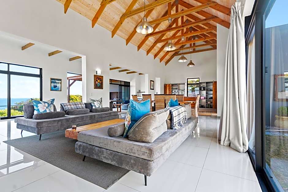 Romansbaai Moksha on the Sea