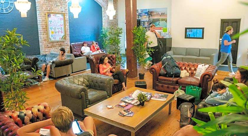Base Sydney Hostel