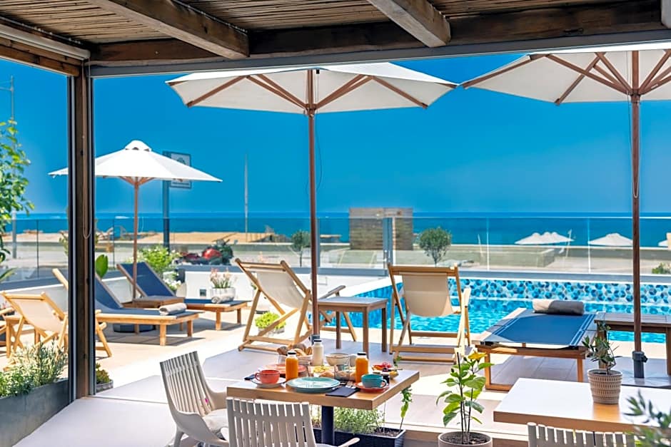 Calla Luxury Seafront Suites