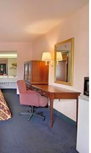 Super 8 by Wyndham Columbia