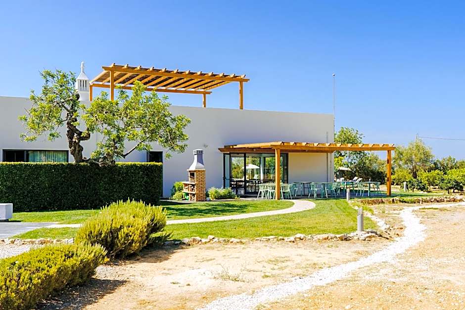 Mercedes Country House