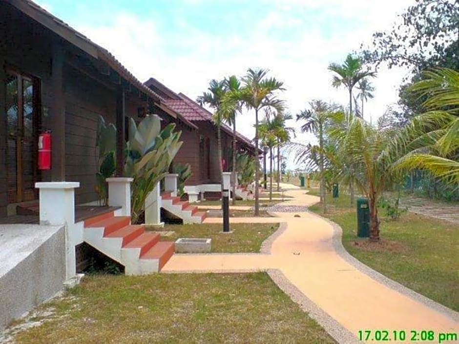 Ulek Beach Resort