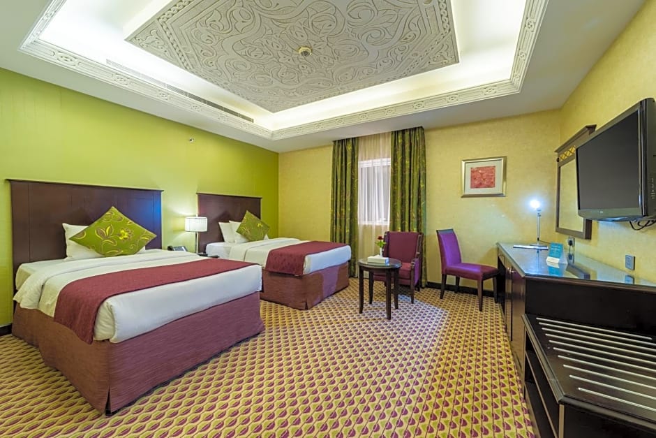 Photo 1 of 7 of Royal Suite with Two Bedrooms - Spa Bath (3 Adults)