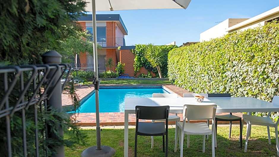 Parkview Motor Inn and Apartments