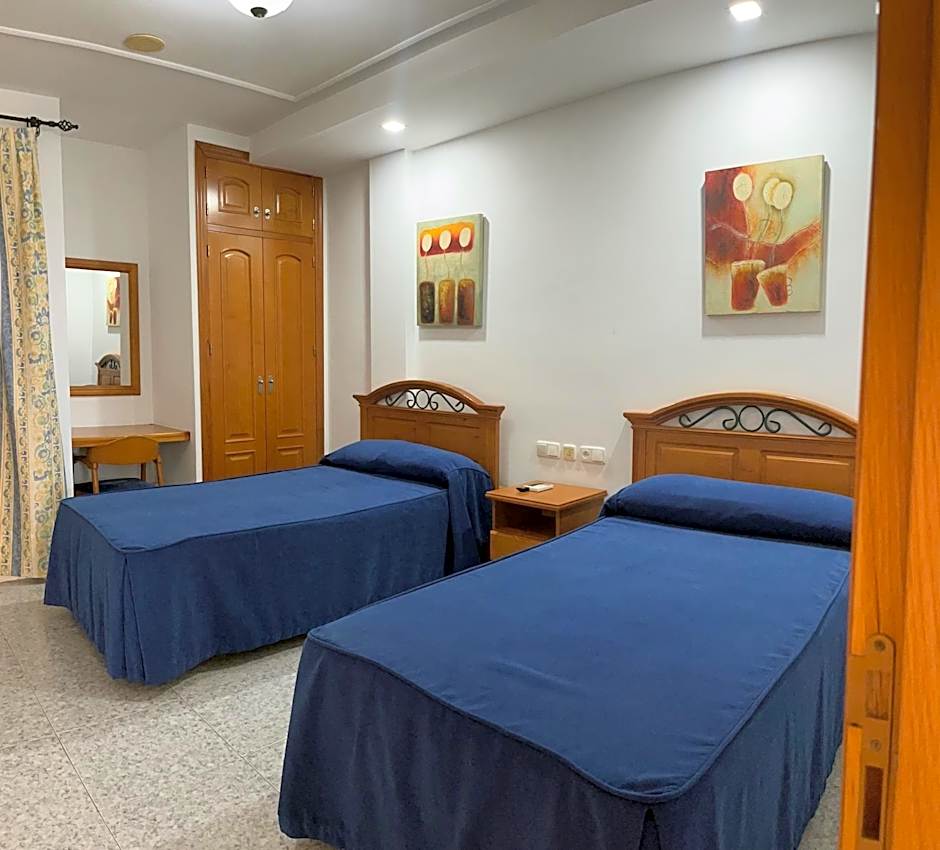 Bayo Lirola Hotel Balisa