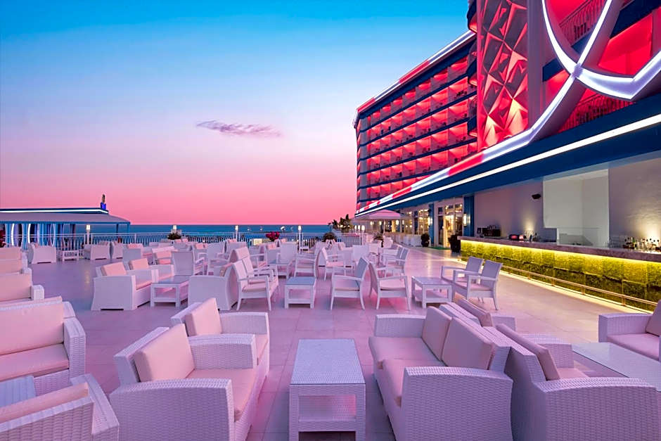 Granada Luxury Beach-Ultra All Inclusive