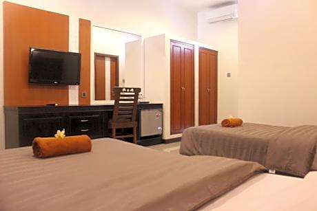 Superior Double or Twin Room with bathtub