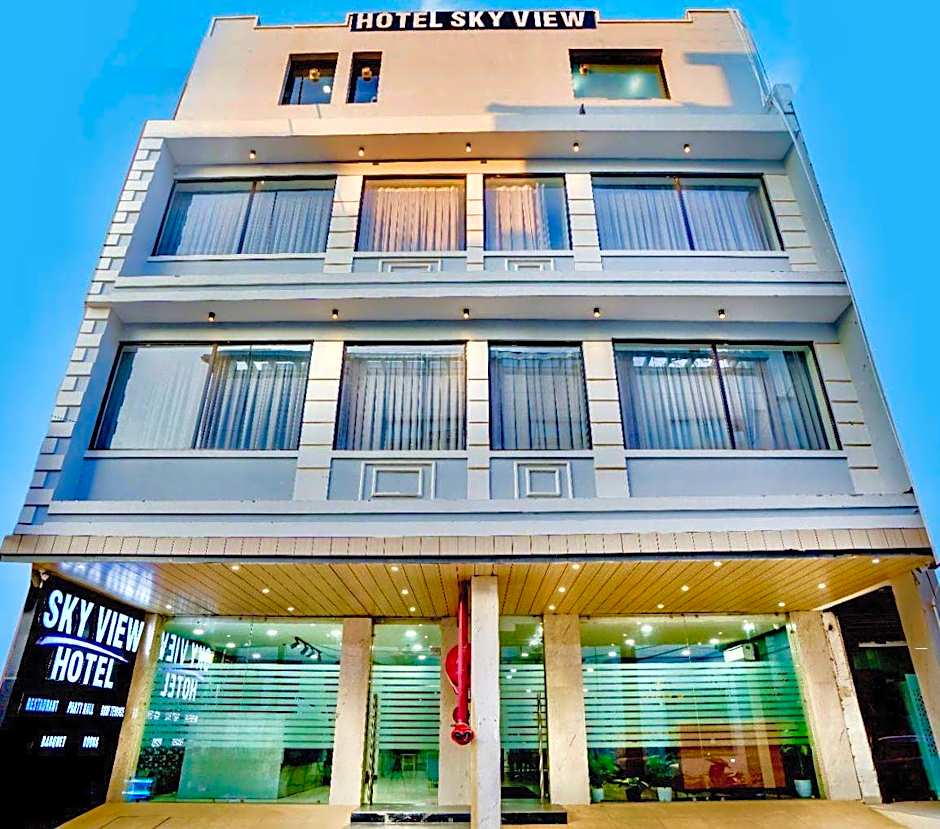 HOTEL SKY VIEW - Zirakpur, Chandigarh