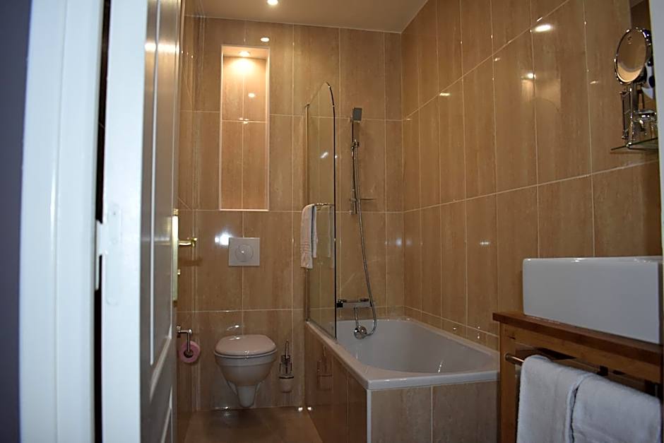 Hôtel Churchill Bordeaux Centre