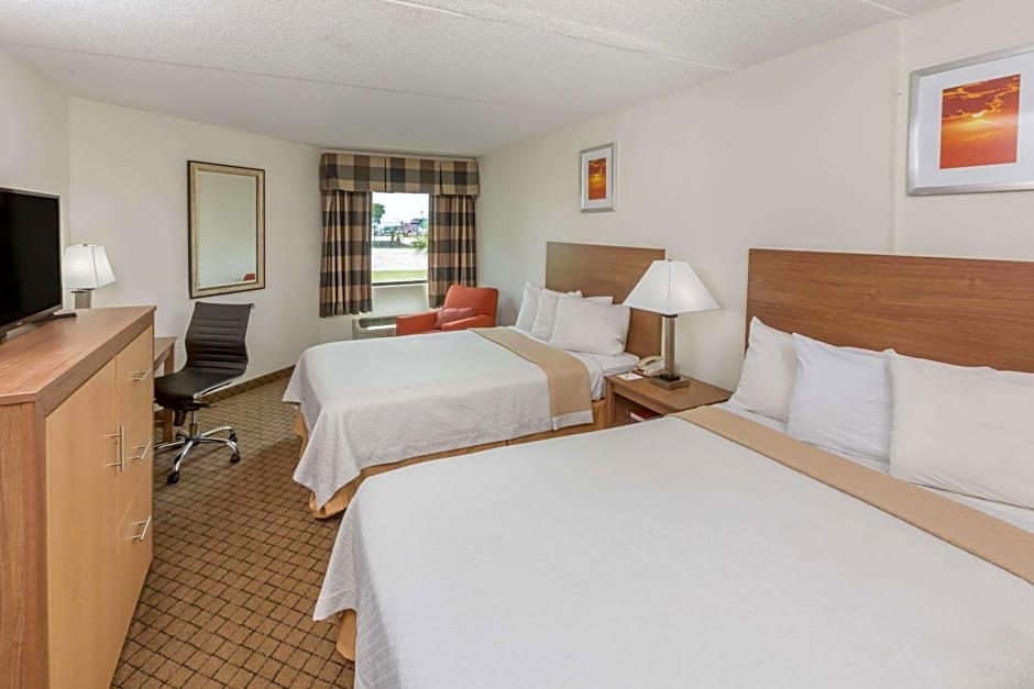 Days Inn by Wyndham Biloxi Beach