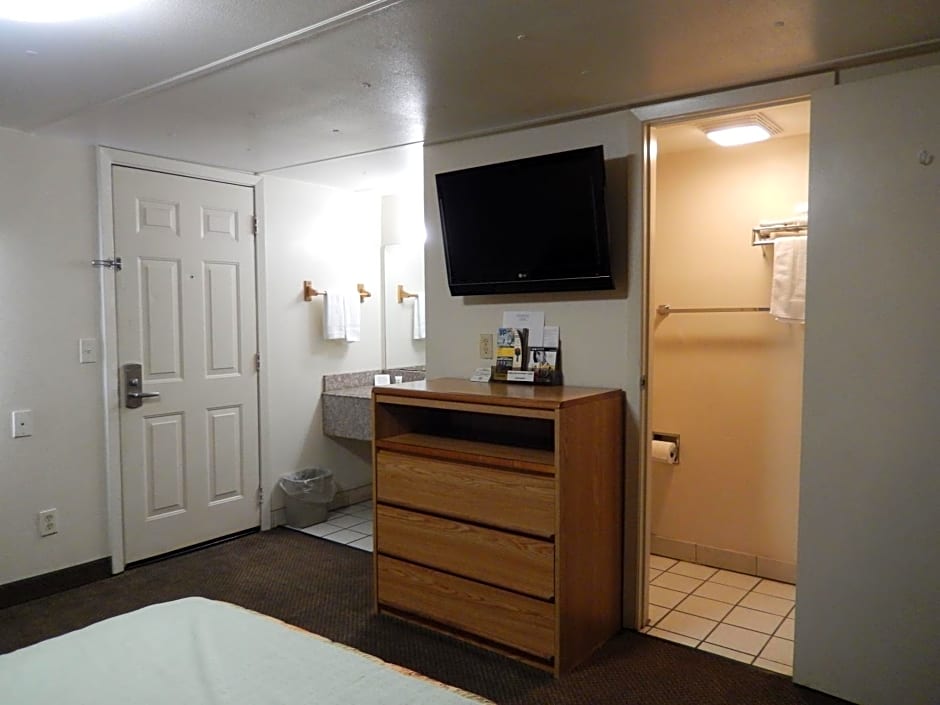 Executive Inn Pearsall
