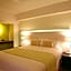 Holland House Beach Hotel