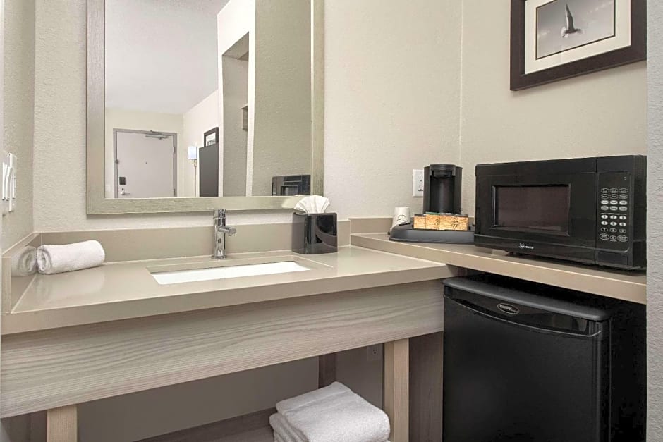 Quality Inn Atlantic Beach-Mayo Clinic Jax Area