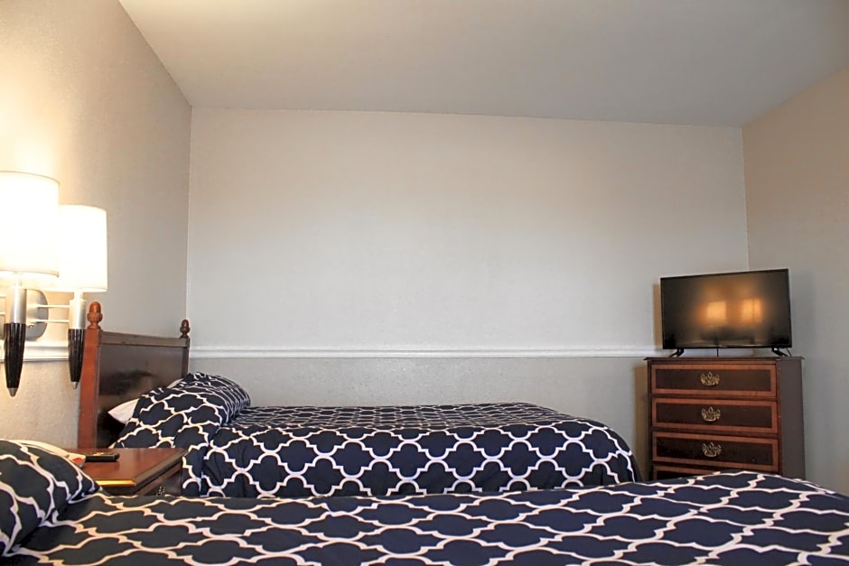 Alpine Inn & Suites Rockford