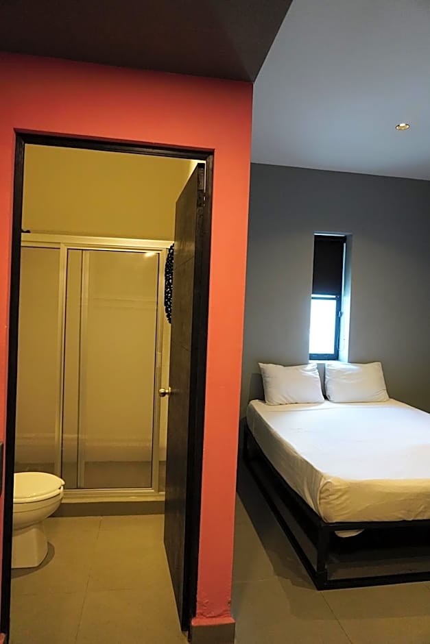 Estudios amueblados y equipados con cocineta en ubicación Céntrica MTY