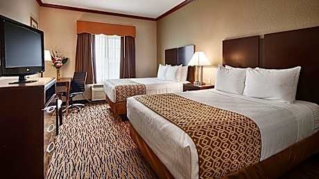 2 Queen Beds, Mobility Accessible, Bathtub, Non-Smoking, Continental Breakfast