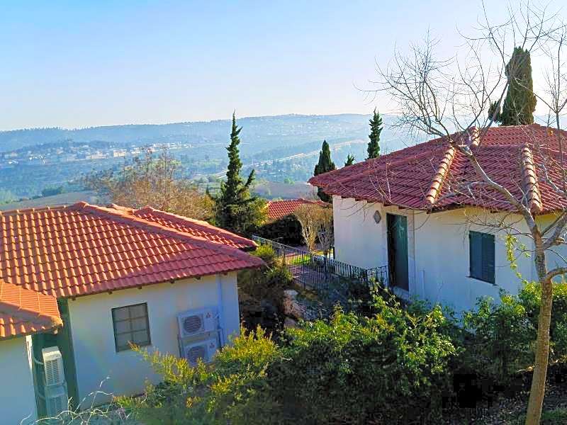 Shoresh Green Hills Hotel