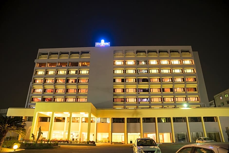Dolphin Hotel