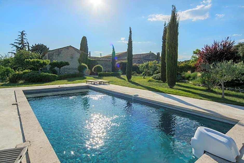 Mas de la Rivoire B&B
