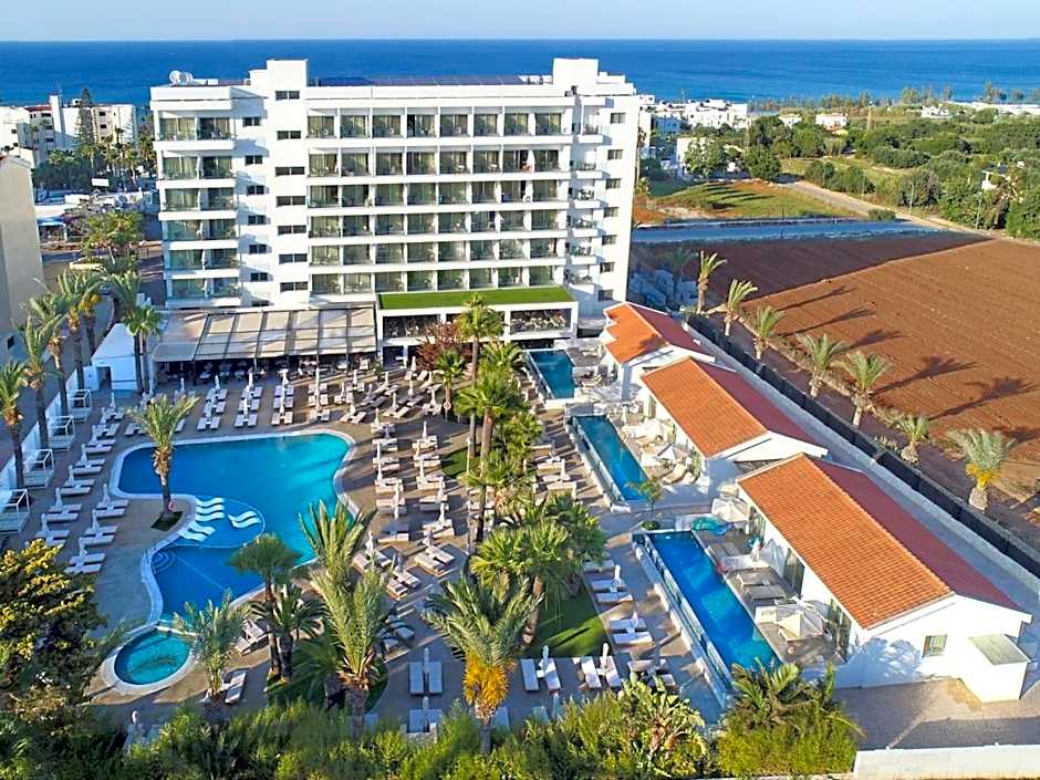 Bohemian Gardens Hotel