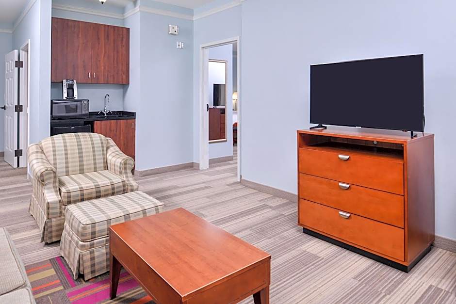 Holiday Inn Express Tampa N I-75 - University Area, an IHG Hotel By IHG