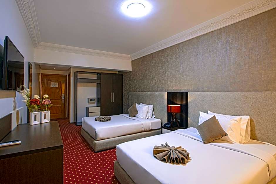 Yaad City Hotel