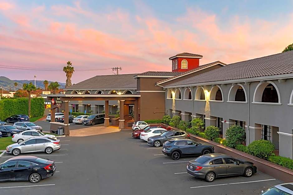 Best Western Plus Brookside Inn