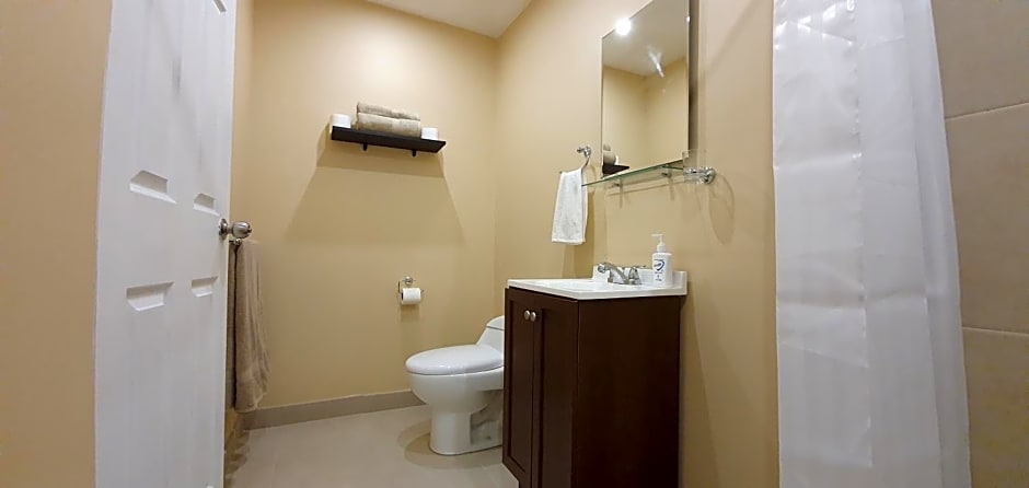 Costero Inn - Not Hotel -