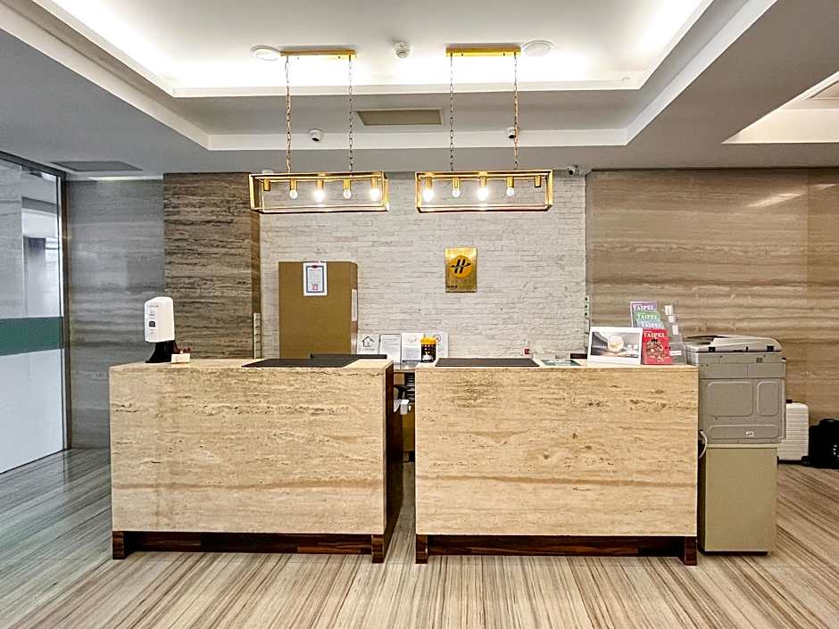 CHECK inn Express Taipei Station