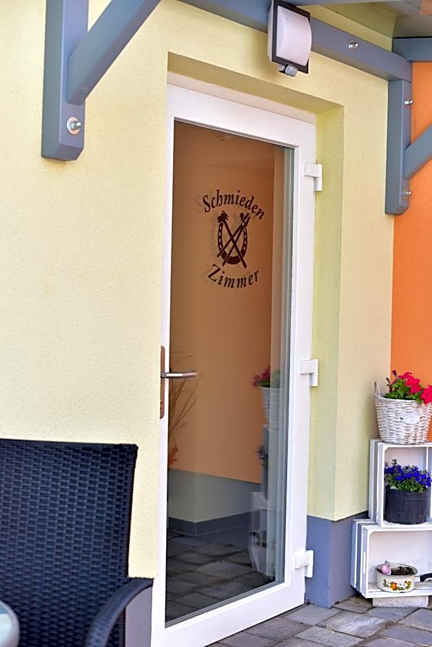 Ferienwohnungen und Zimmer Yassi