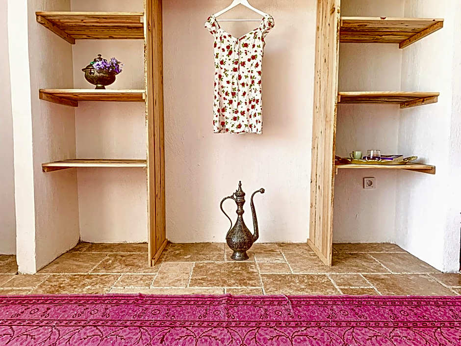 Alaçatı Barbarossa Hotel