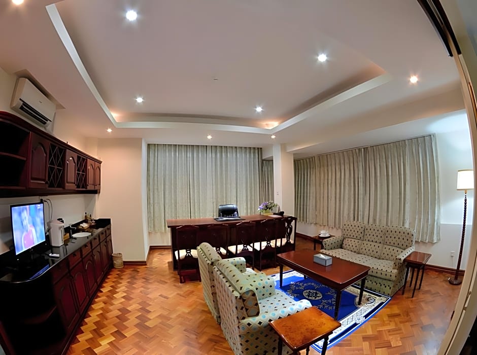 Golden Butterfly Hotel