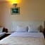 Victoria Hotel And Hostel