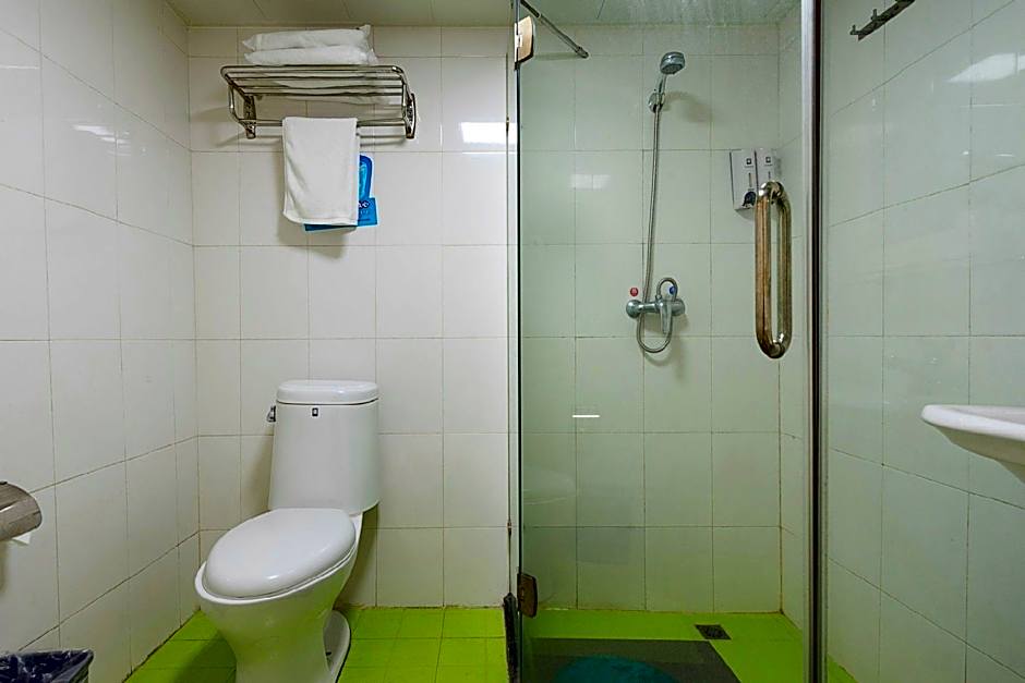 7 Days Inn Foshan Temple Baihua Squrare Branch