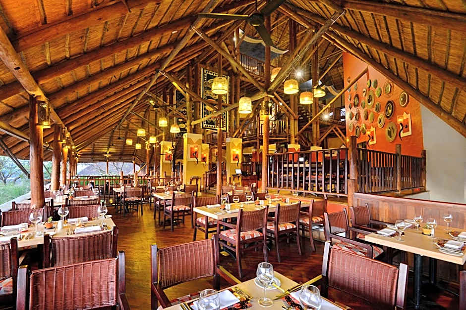 Victoria Falls Safari Lodge