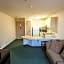 Greystone Inn & Suites