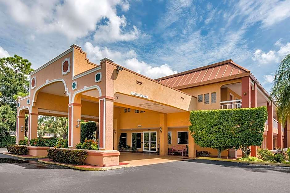 Quality Inn Sarasota North Near Lido Key Beach