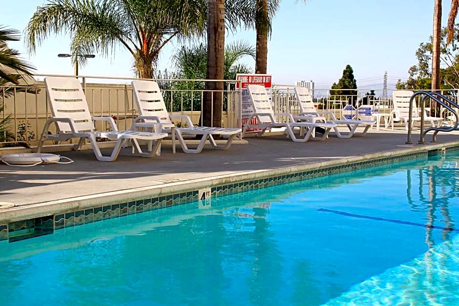 LA Crystal Hotel -Los Angeles-Long Beach Area