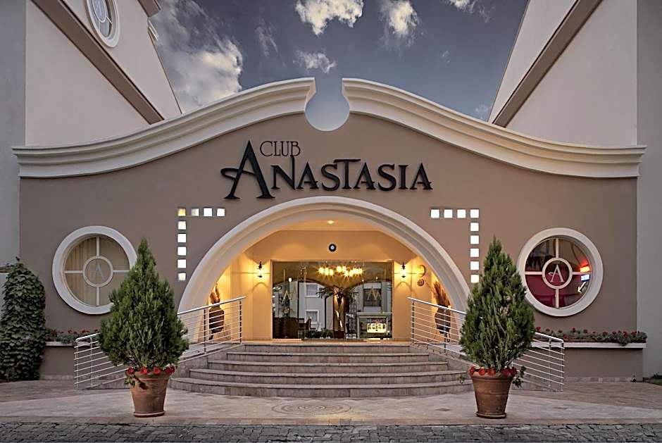 Club Anastasia - Family Hotel