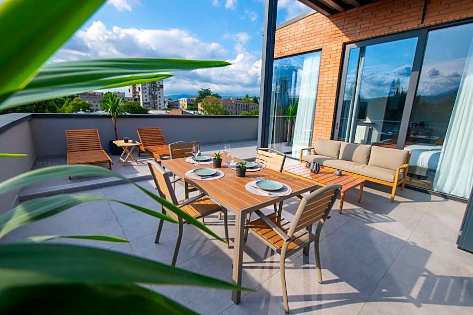 Qstay Gratus Tbilisi