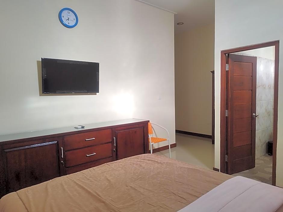 Adi Pelita Sari Bali