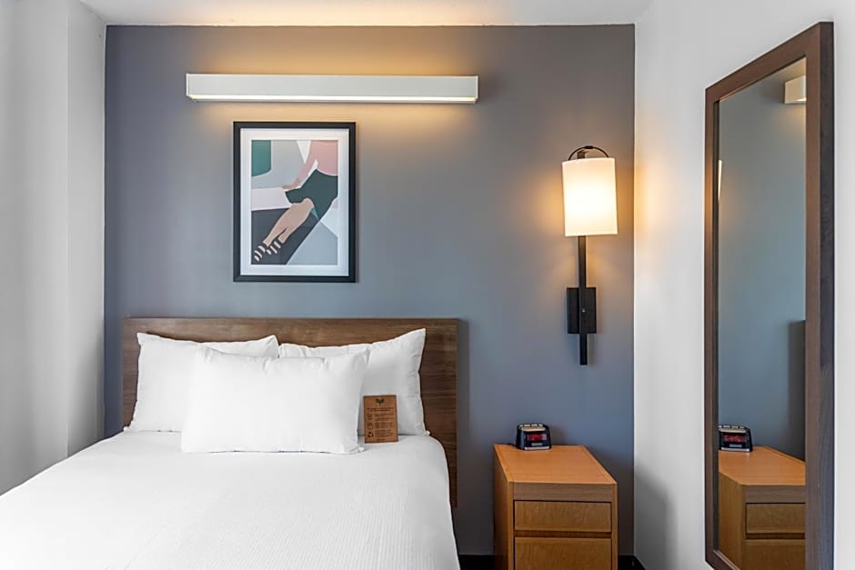 YWCA Hotel Vancouver