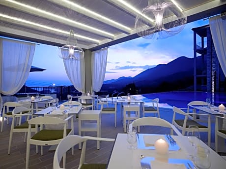 Salvator Villas & Spa